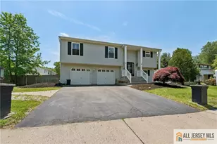 21 Cherry Bend Dr, Howell Township, NJ 07731 - Photo 1