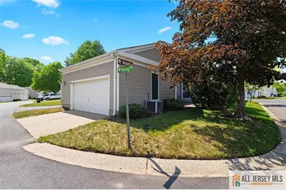 527 Harrier Drive #527, Monroe Township, NJ 08831 - Photo 6
