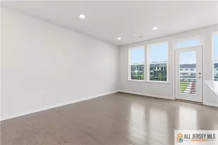 311 Sadie Cir, New Brunswick, NJ 08901 - Photo 6