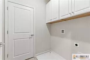 311 Sadie Cir, New Brunswick, NJ 08901 - Photo 24