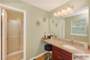 147 Picadilly Pl, Franklin Township, NJ 08873 - Photo 18