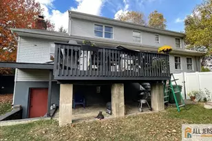 102 Gracey St, Edison, NJ 08817 - Photo 16