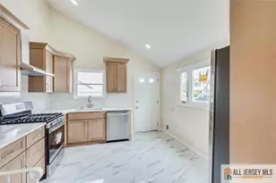 42 Hyde Ave, Iselin, NJ 08830 - Photo 8