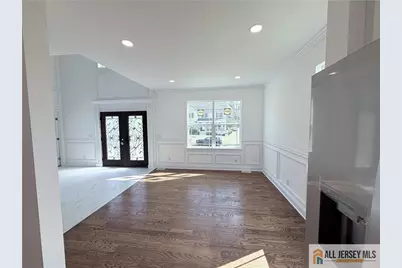 28 McKinley Avenue, Iselin, NJ 08830 - Photo 6