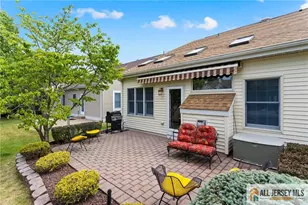 30 Wellington Pl, Monroe Township, NJ 08831 - Photo 32