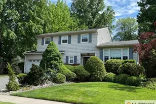 46 Lynnwood Rd, Edison, NJ 08820 - Photo 2