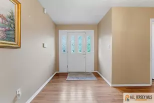 46 Lynnwood Rd, Edison, NJ 08820 - Photo 8