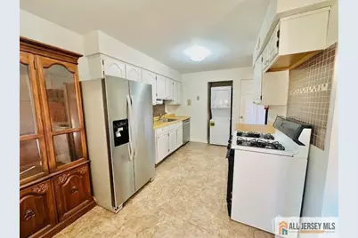 144 Beverly Hill Terrace #B, Woodbridge Township, NJ 07095 - Photo 2