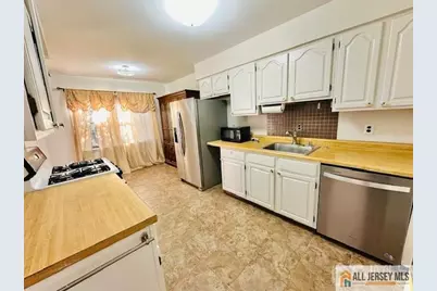 144 Beverly Hill Terrace #B, Woodbridge Township, NJ 07095 - Photo 1