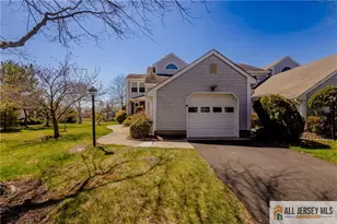 12 Rothwell Dr, Monroe Township, NJ 08831 - Photo 2