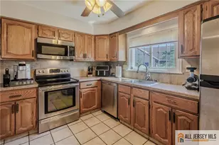 12 Rothwell Dr, Monroe Township, NJ 08831 - Photo 8