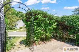 394 Newport Way, Monroe Township, NJ 08831 - Photo 16
