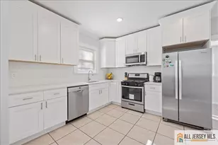 8 Center St, South River, NJ 08882 - Photo 14