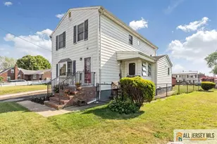 61 Beech St, Fords, NJ 08863 - Photo 2