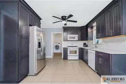82 Milltown Road, East Brunswick Township, NJ 08816 - Photo 10