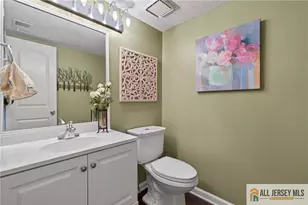108 Westgate Dr, Edison, NJ 08820 - Photo 10