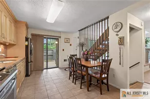 108 Westgate Dr, Edison, NJ 08820 - Photo 8