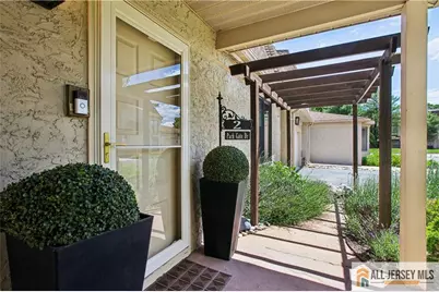 2 Park Gate Drive #1002, Edison, NJ 08820 - Photo 4