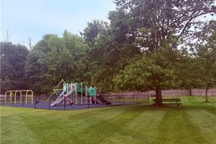 2 Park Gate Dr, Edison, NJ 08820 - Photo 30