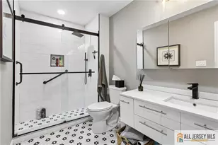 2 Park Gate Dr, Edison, NJ 08820 - Photo 16