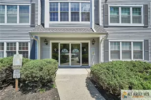 902 Meadow Ct, Helmetta, NJ 08828 - Photo 28