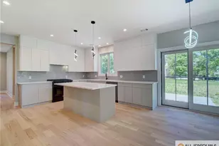 529 Wood Ave, Edison, NJ 08820 - Photo 10
