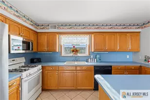 410 Jersey City Ct, Lacey Township, NJ 08734 - Photo 26