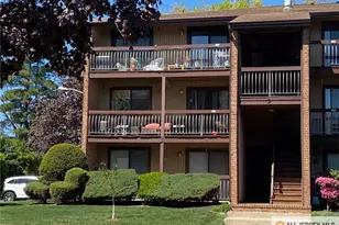 301 Edison Glen Terrace, Edison, NJ 08837 - Photo 4