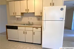 301 Edison Glen Terrace, Edison, NJ 08837 - Photo 6