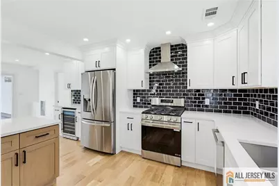 48 Kendall Drive, Sayreville, NJ 08859 - Photo 6