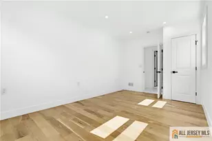 48 Kendall Dr, Sayreville, NJ 08859 - Photo 18
