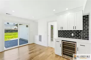 48 Kendall Dr, Sayreville, NJ 08859 - Photo 8