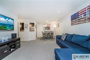 1310 Stoneridge Cir, Helmetta, NJ 08828 - Photo 18