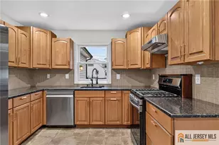 1509 Kenyon Ave, South Plainfield, NJ 07080 - Photo 2