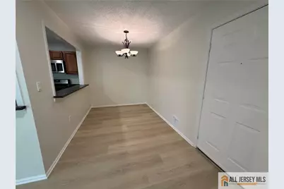 7 Sheffield Court, North Brunswick Township, NJ 08902 - Photo 4