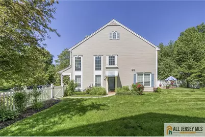 11 Holohan Drive, Plainsboro Township, NJ 08536 - Photo 4