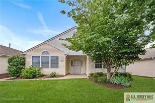 281 Mockingbird Dr, Monroe Township, NJ 08831 - Photo 1