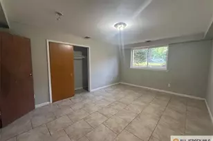 403 College Dr, Edison, NJ 08817 - Photo 4