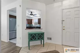 1111 Morning Glory Dr, Monroe Township, NJ 08831 - Photo 4