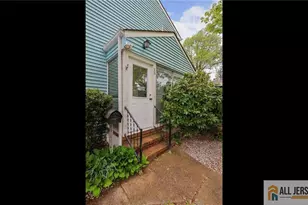 20 Crosby Ave, Edison, NJ 08817 - Photo 2