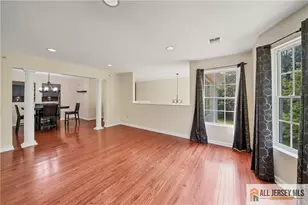 157 Forest Dr, Piscataway Township, NJ 08854 - Photo 4