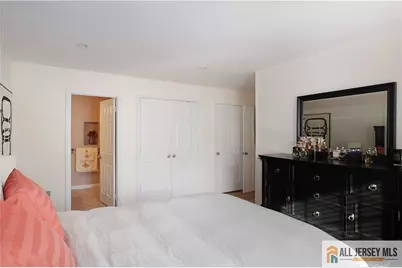 207 Sunshine Court, Sayreville, NJ 08859 - Photo 16