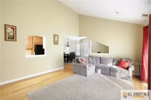 207 Sunshine Ct, Sayreville, NJ 08859 - Photo 8