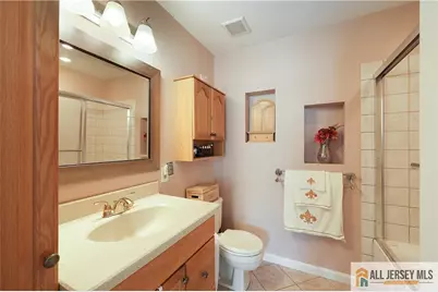 207 Sunshine Court, Sayreville, NJ 08859 - Photo 20