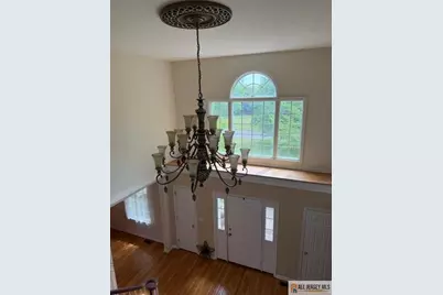 4 Applegate Court, Cranbury Township, NJ 08512 - Photo 4