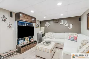 7 Center Pl, Middlesex, NJ 08846 - Photo 20