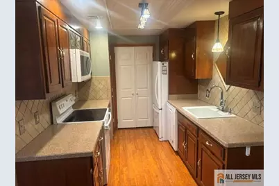 150 Providence Way #B, Monroe Township, NJ 08831 - Photo 8