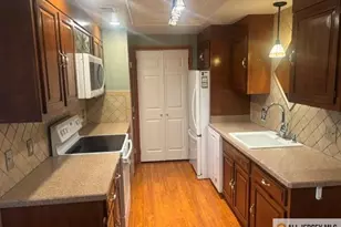 150 Providence Way, Monroe Township, NJ 08831 - Photo 8