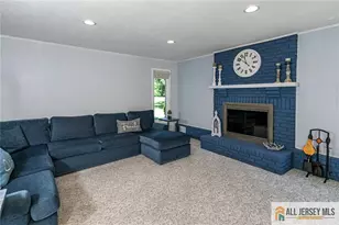 91 Hidden Lake Dr, North Brunswick Township, NJ 08902 - Photo 12