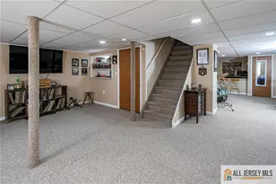91 Hidden Lake Dr, North Brunswick Township, NJ 08902 - Photo 26